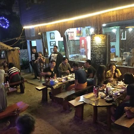 Soe Ko Ko Beach House & Restaurant Нгвесаунг Екстериор снимка