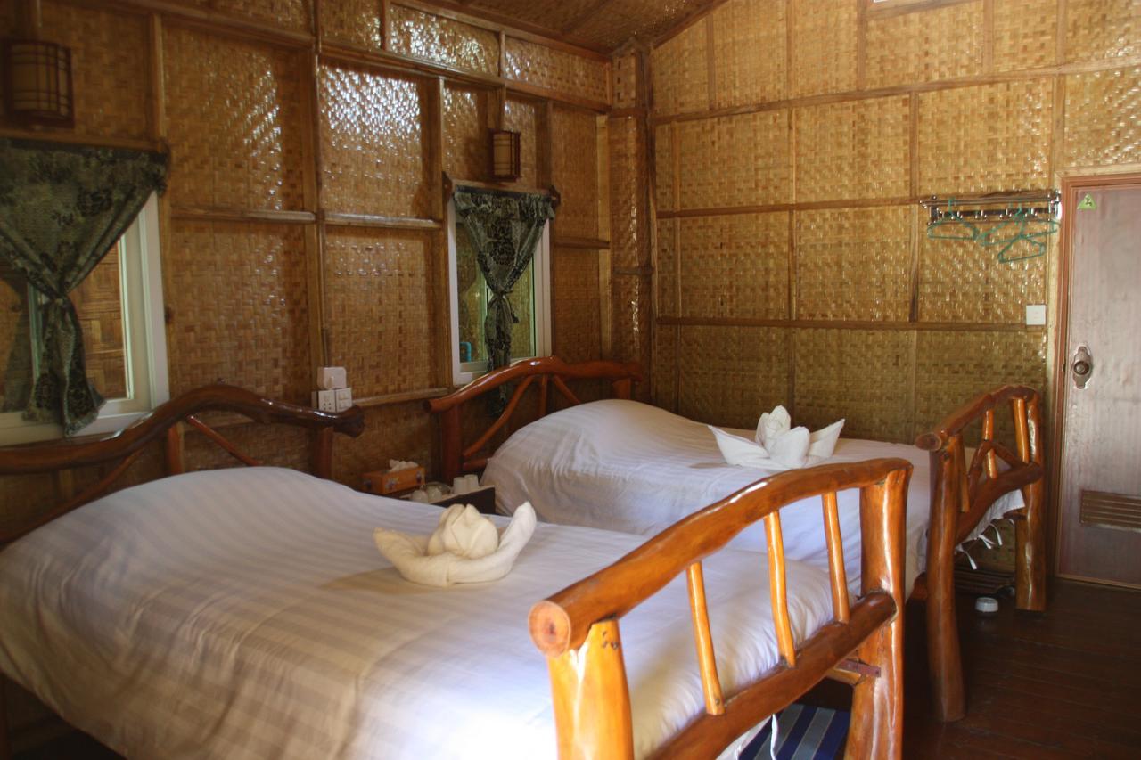 Soe Ko Ko Beach House & Restaurant Нгвесаунг Екстериор снимка