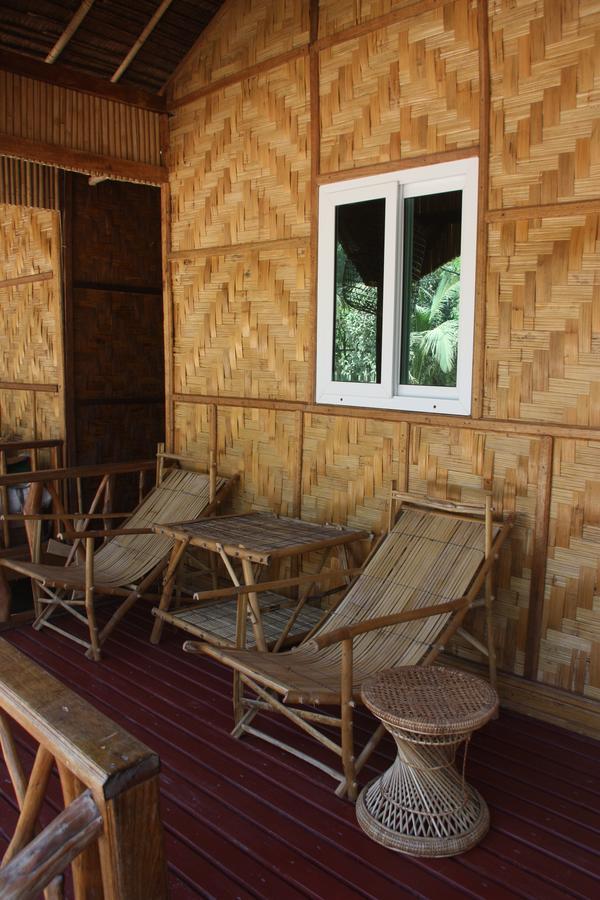 Soe Ko Ko Beach House & Restaurant Нгвесаунг Екстериор снимка
