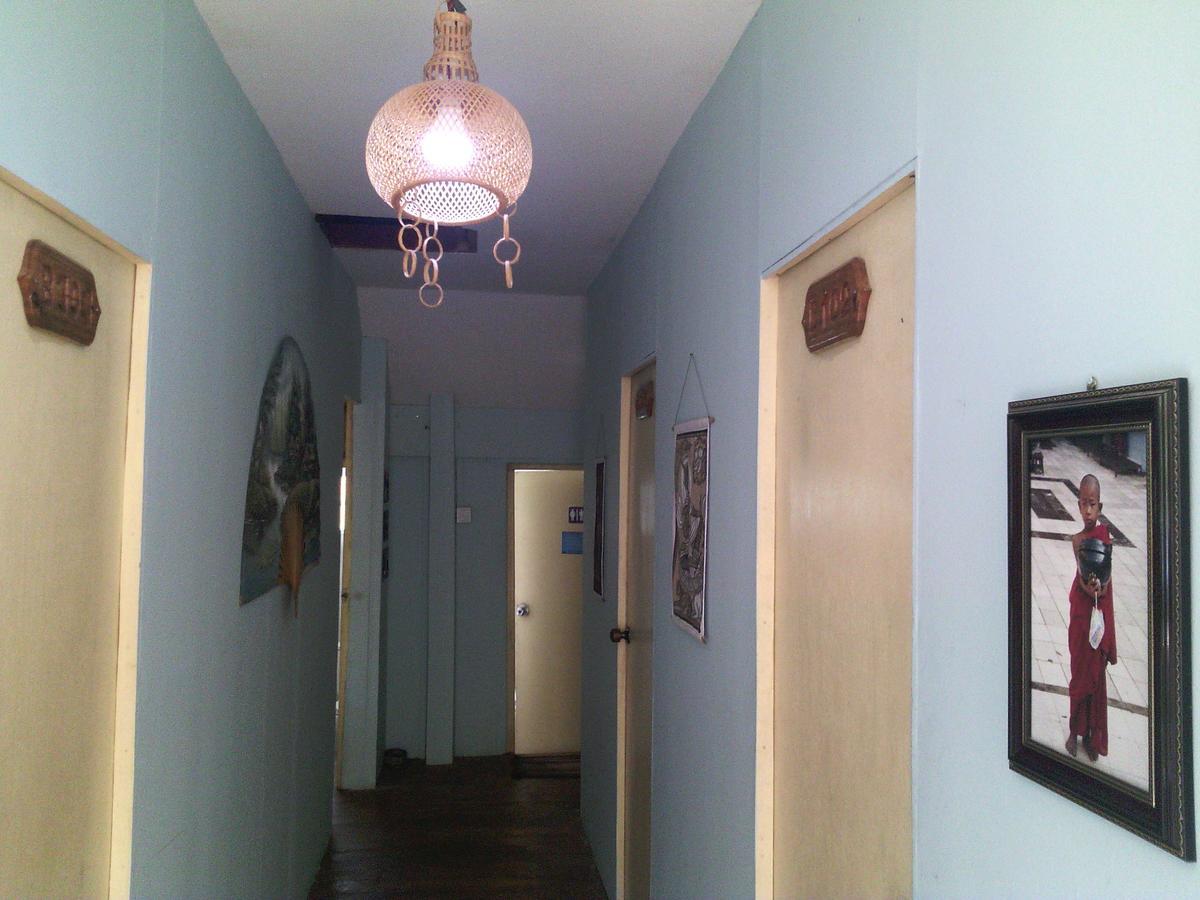 Soe Ko Ko Beach House & Restaurant Нгвесаунг Екстериор снимка